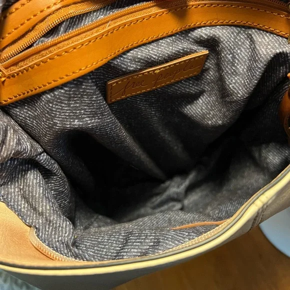 Free People Scalloped Messenger Bag with two handles - Picture 5 of 13